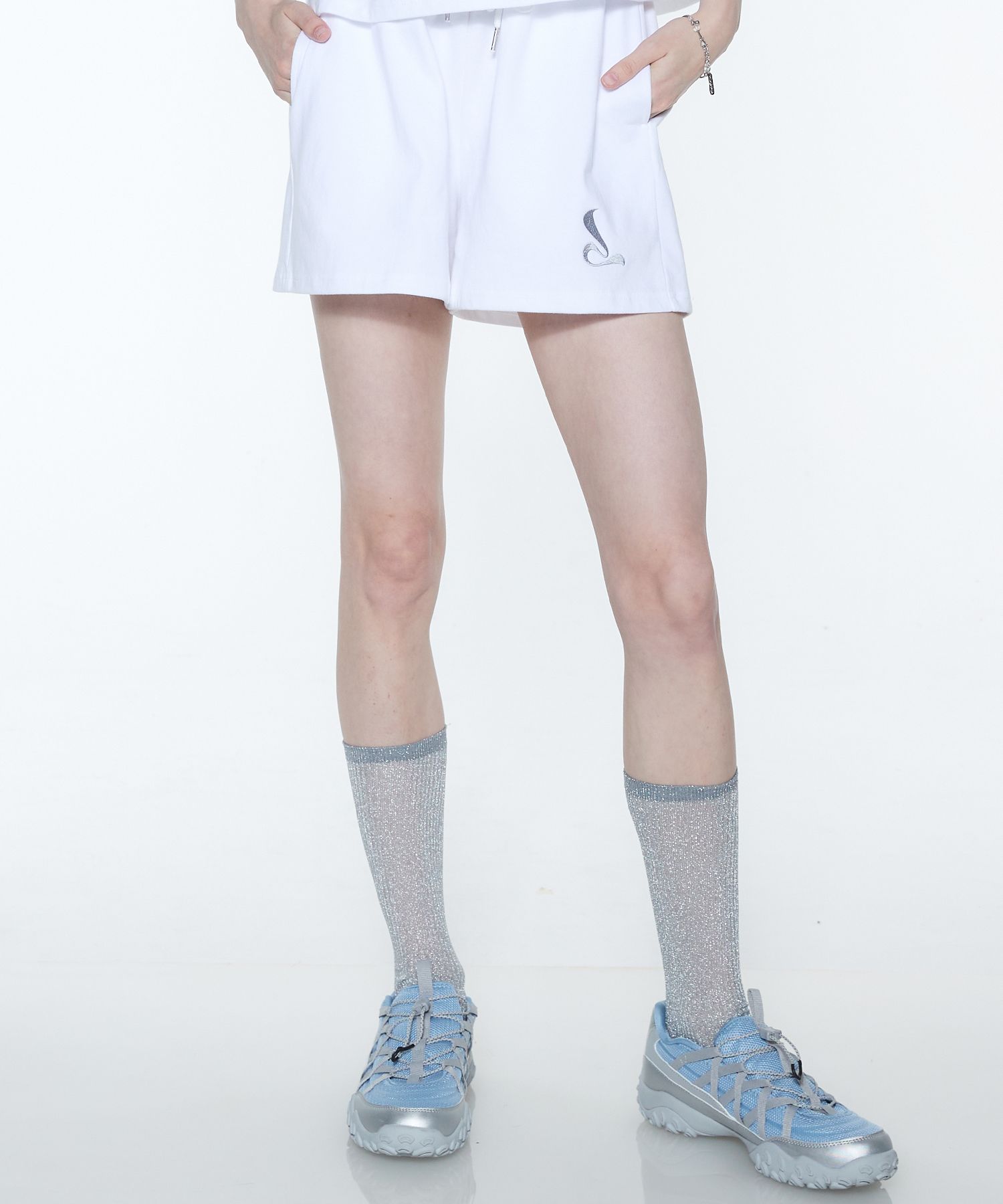 [LUV IS TRUE]★CH CURVED NYLON PANTS MUSINSA | LUV IS TRUE CURVED L SET PANTS(WHITE)