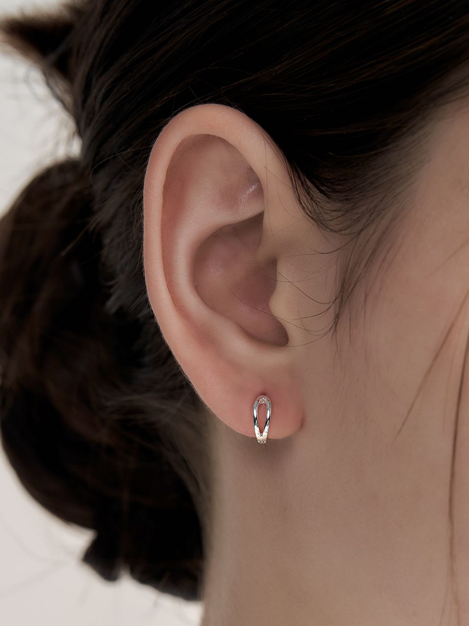 ☆HEI☆ sv925cynical onetouch earring HE23WIESG645XXFR MUSINSA | HEI [sv925]cynical one-touch earring