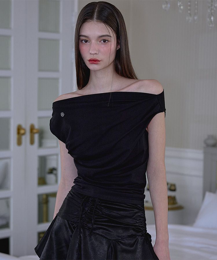 Rose Frantz ♥ Drape Off Shoulder Sleeveless/追跡付 MUSINSA | ROSÉ FRANTZ Drape Off Shoulder Sleeveless [Black]
