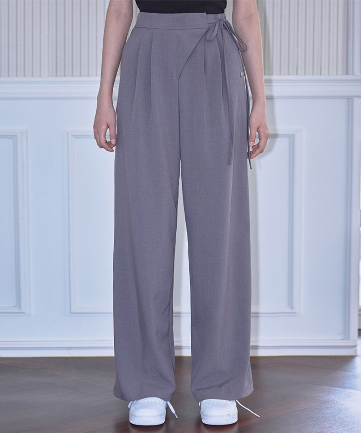 로제프란츠(ROSEFRANTZ) Pintuck Strap Wide Slacks [Charcoal]