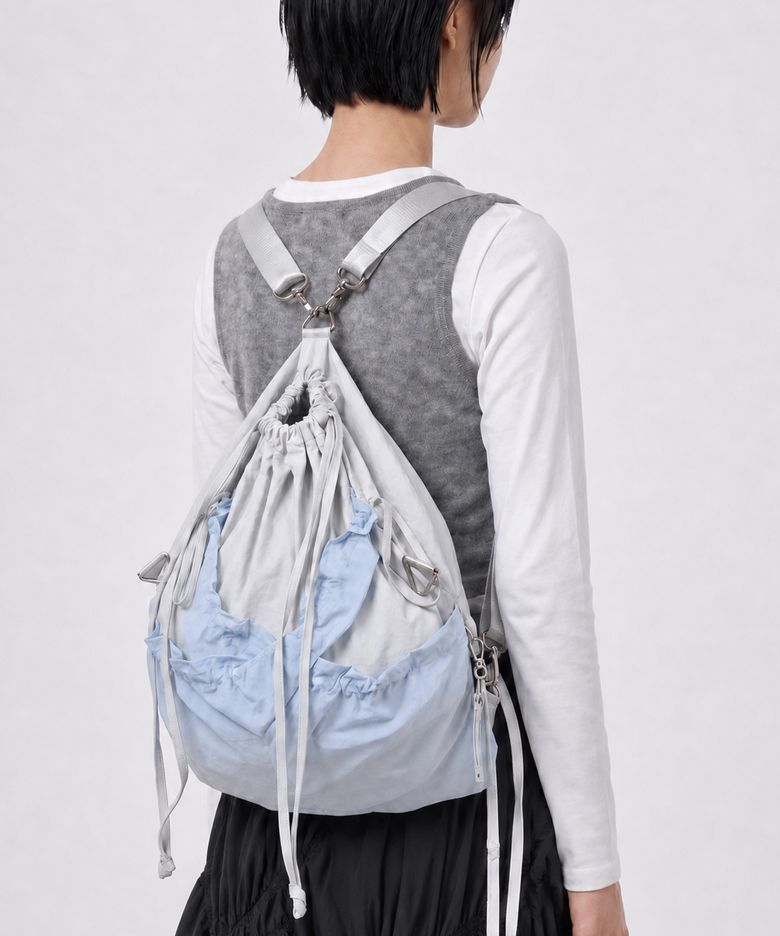 포켓 디테일 탈부착 스트랩 백팩 숄더백 여성 가방 2WAY LAYERED CABBAGE BAG / SKY LAYER