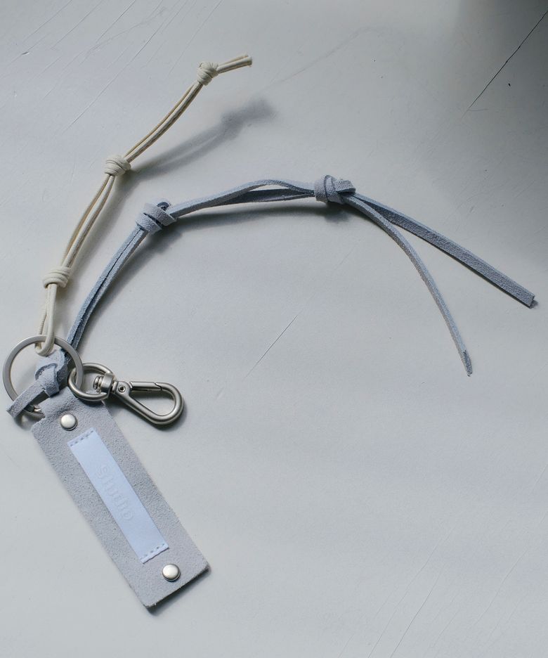 LEATHER TAB KEY RING / BRUSHED GREY