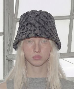 크로스 패턴 버킷햇 STAND BUCKET / CROSS CREASE / SHINY GRAY