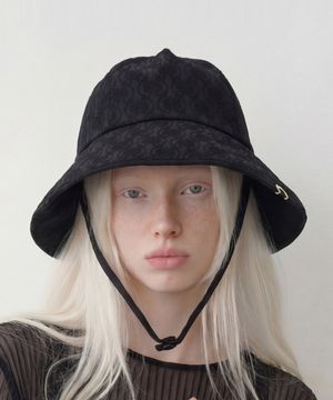 탈부착 스트랩 버킷햇 STRAP BUCKET / FLOWER PATTERN / MONO BLACK