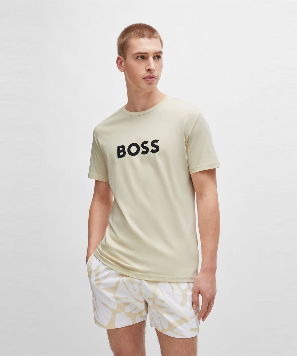 보스(BOSS) 로고 반팔 티셔츠 레귤러핏 50503276_131