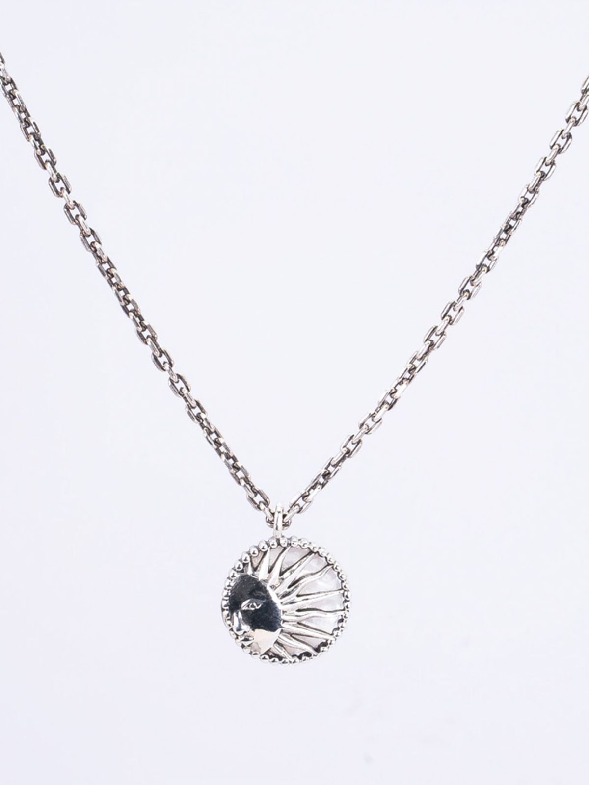 하랑(HARANG) HR 68N_Mother of Pearl Sun Carved Necklace