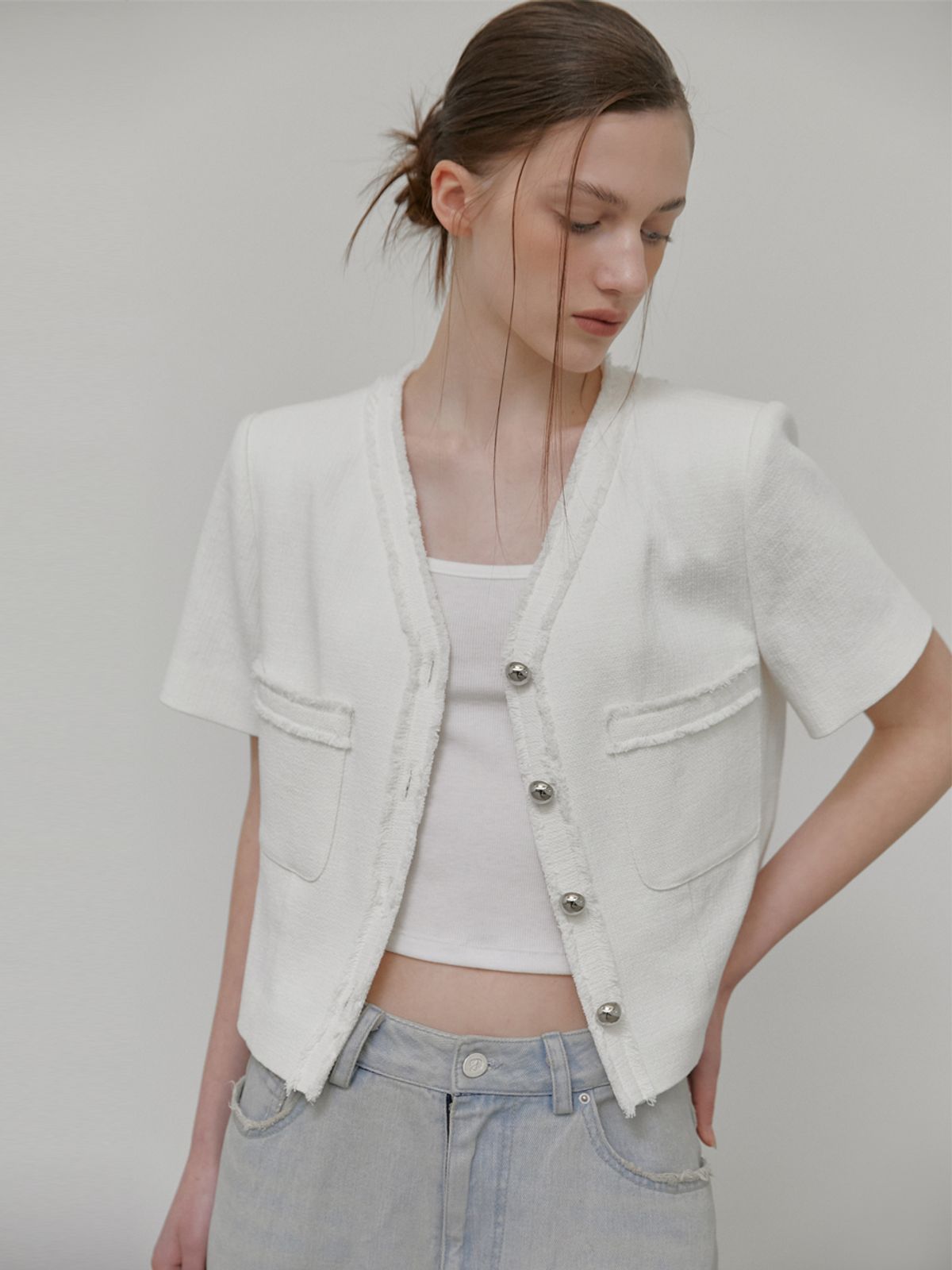 에트몽(ETMON) V-Neck Fringe Tweed Jacket, White