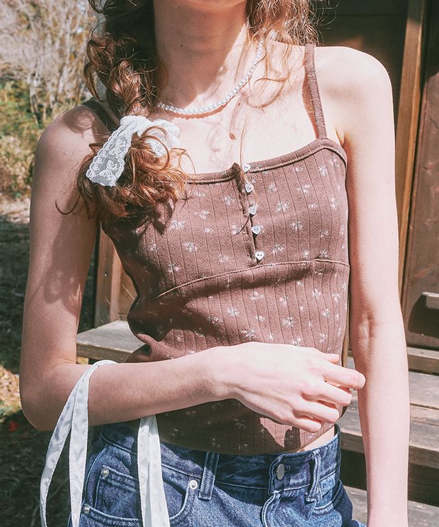 Tシャツ・カットソー RONRON HEART BUTTON GOLGI SLEEVELESS EYELET YELLOW RR25BSL32 MUSINSA | RONRON HEART BUTTON GOLGI SLEEVELESS EYELET BROWN