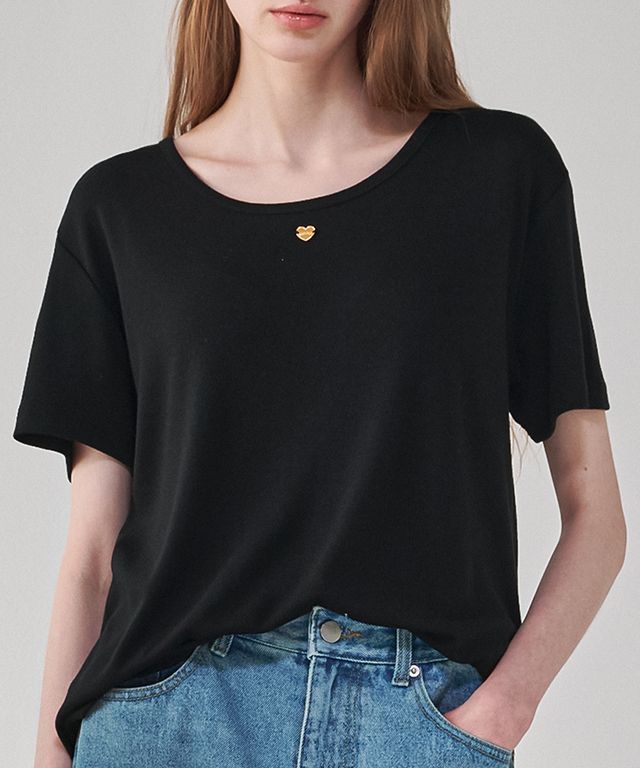 RONRON★韓国★人気★HEART BASIC U NECK T SHIRT 4色 ハート MUSINSA公式 | RONRON HEART BASIC U NECK T SHIRT BLACK