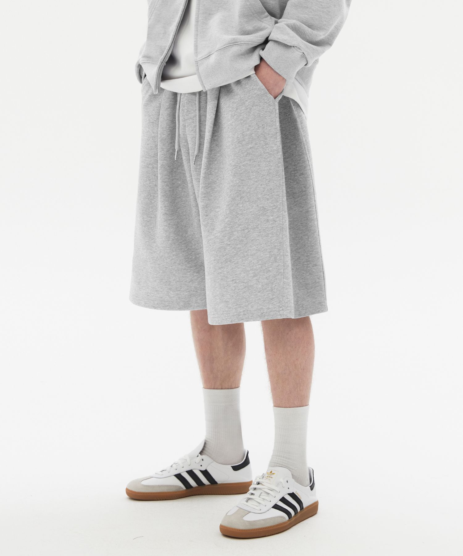 ★MUSINSA STANDARD★ Pigment One Tuck Bermuda Sweatpants Kha MUSINSA | MUSINSA STANDARD Pigment One Tuck Bermuda