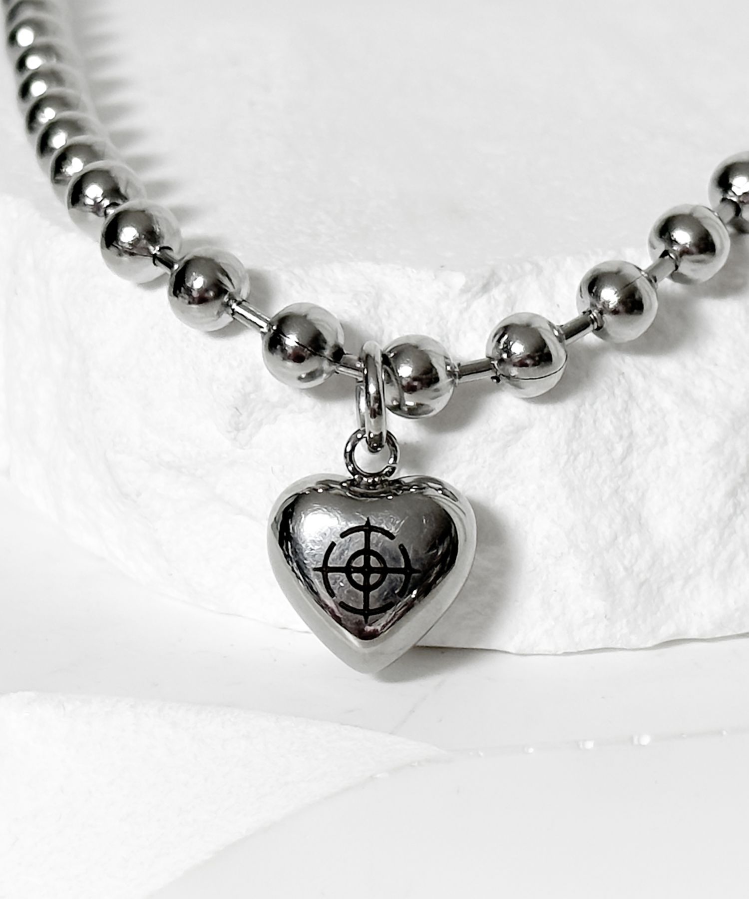 韓国【MIDNIGHT MOMENT】suede mix necklace ネックレス HEART MOON NECKLACE(2JN1054)K10 ネックレス｜スタージュエリー