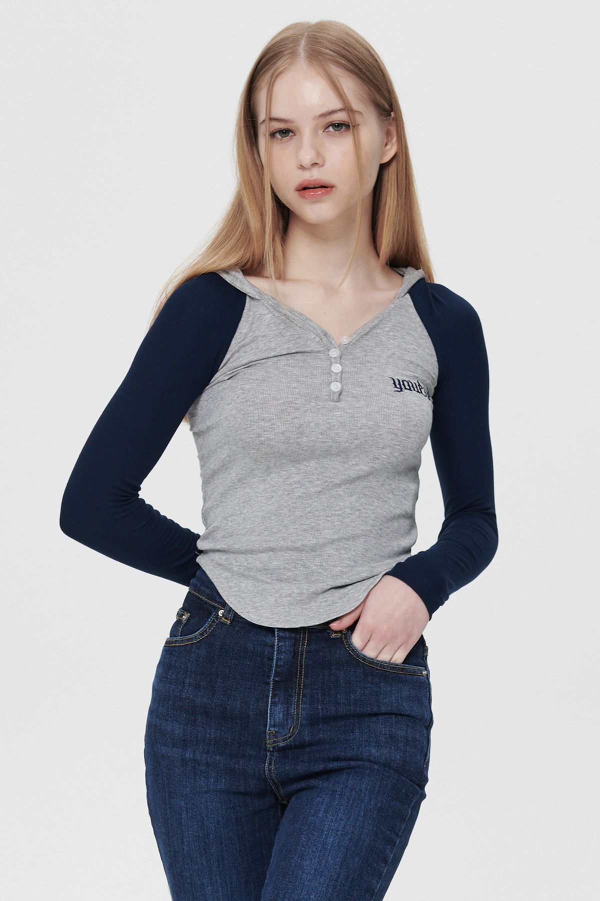 유이브(YOUEVE) 파이어 컬러 후디 레글런 티 네이비