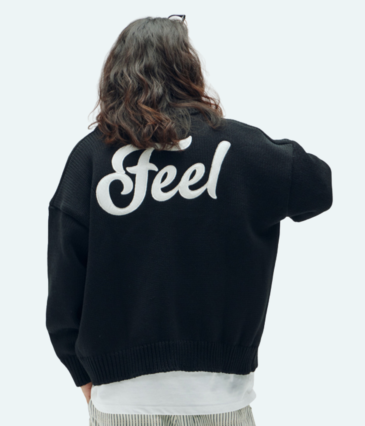 필이너프(FEELENUFF) FEEL LOGO CROPPED KNITJACKET BLACK