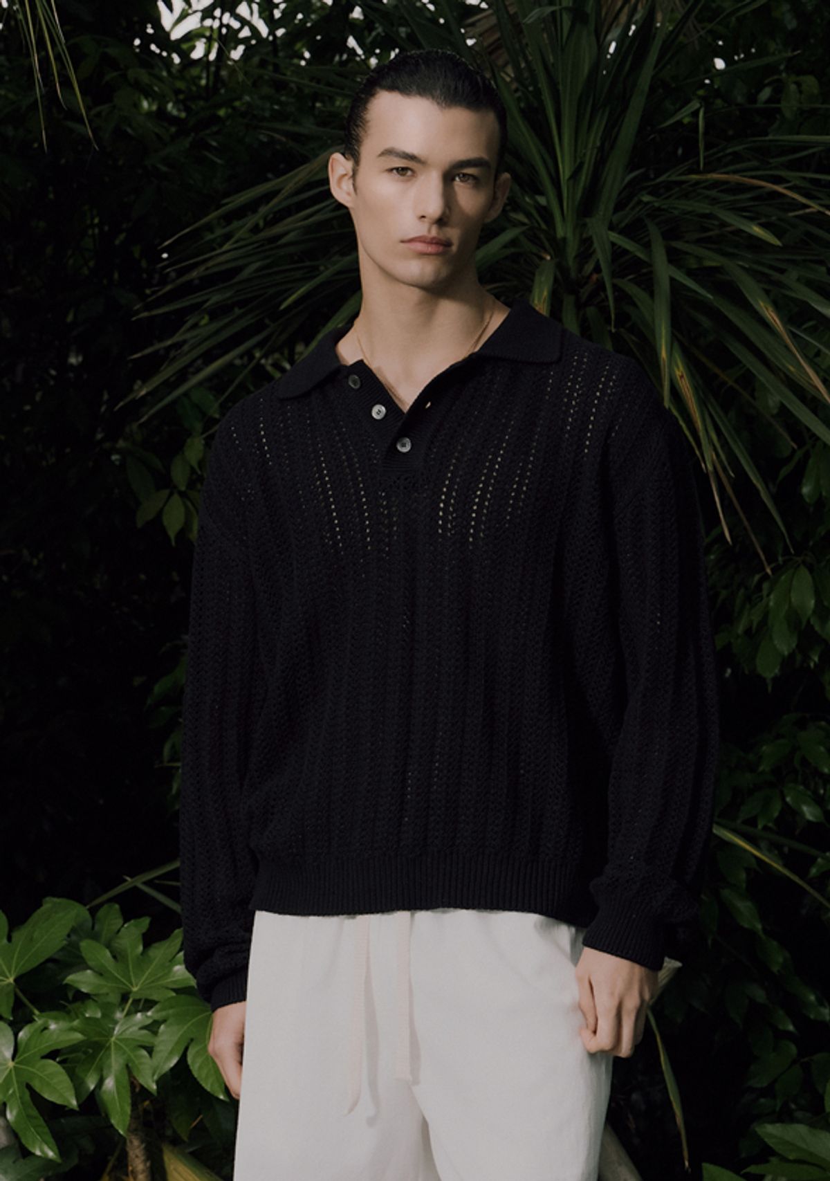 세비지(SAVAGE) Crochet Knit Pullover - Black