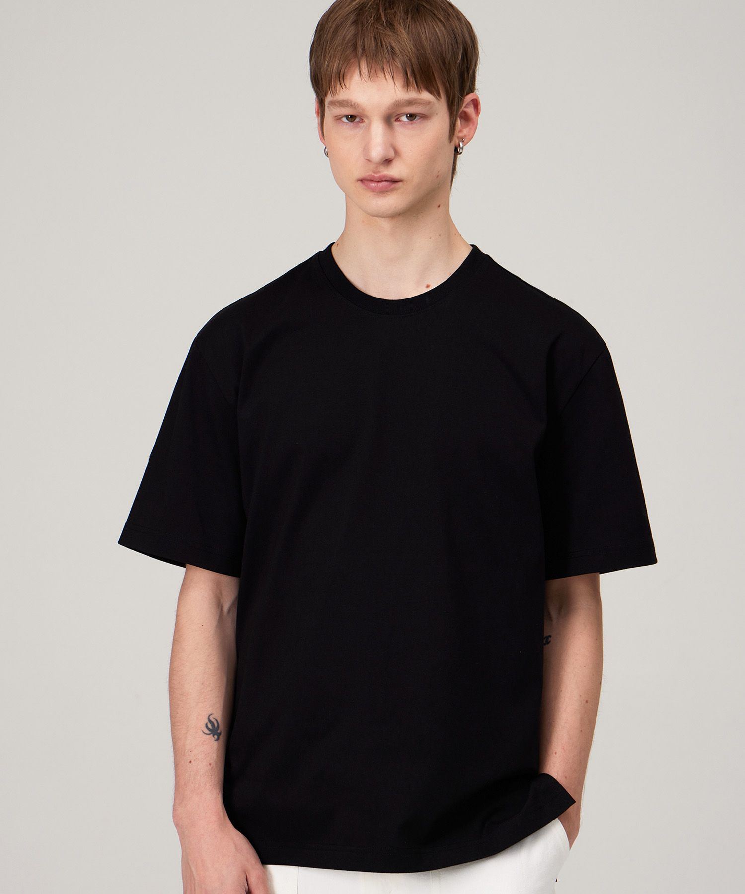 MUSINSA FIELDERS Daily Essential Basic T-shirt black