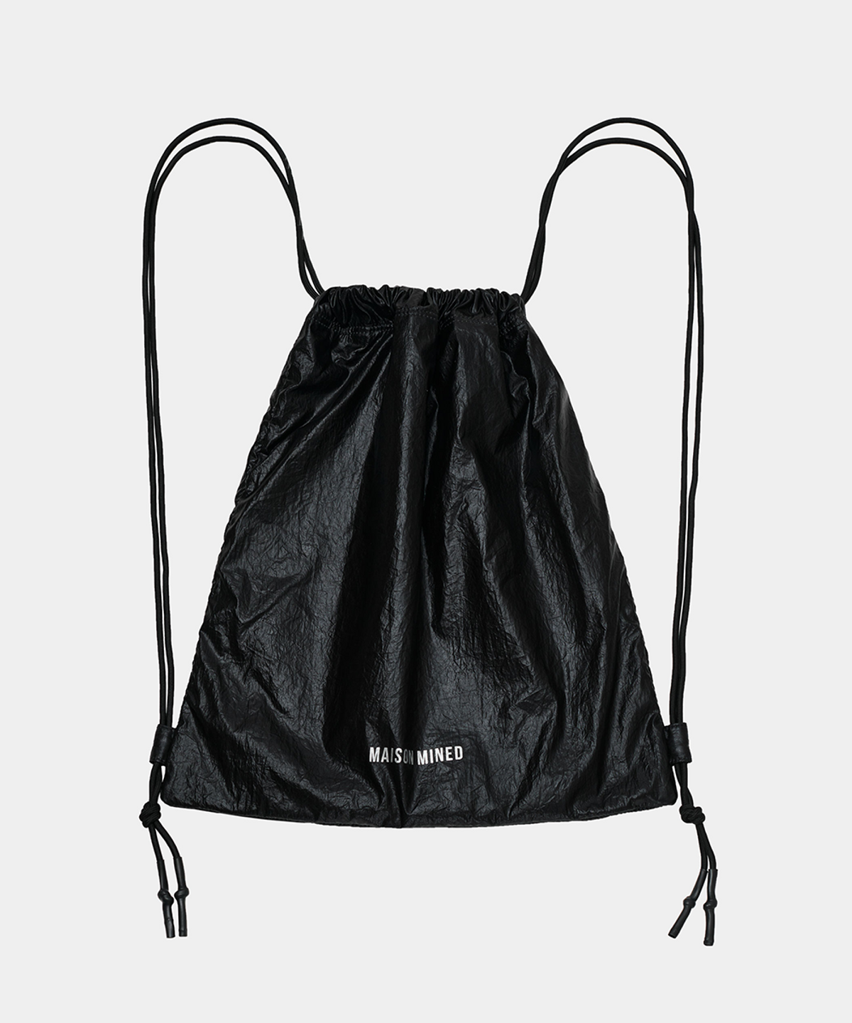 메종미네드(MAISON MINED) GLOSSY GYM SACK BLACK