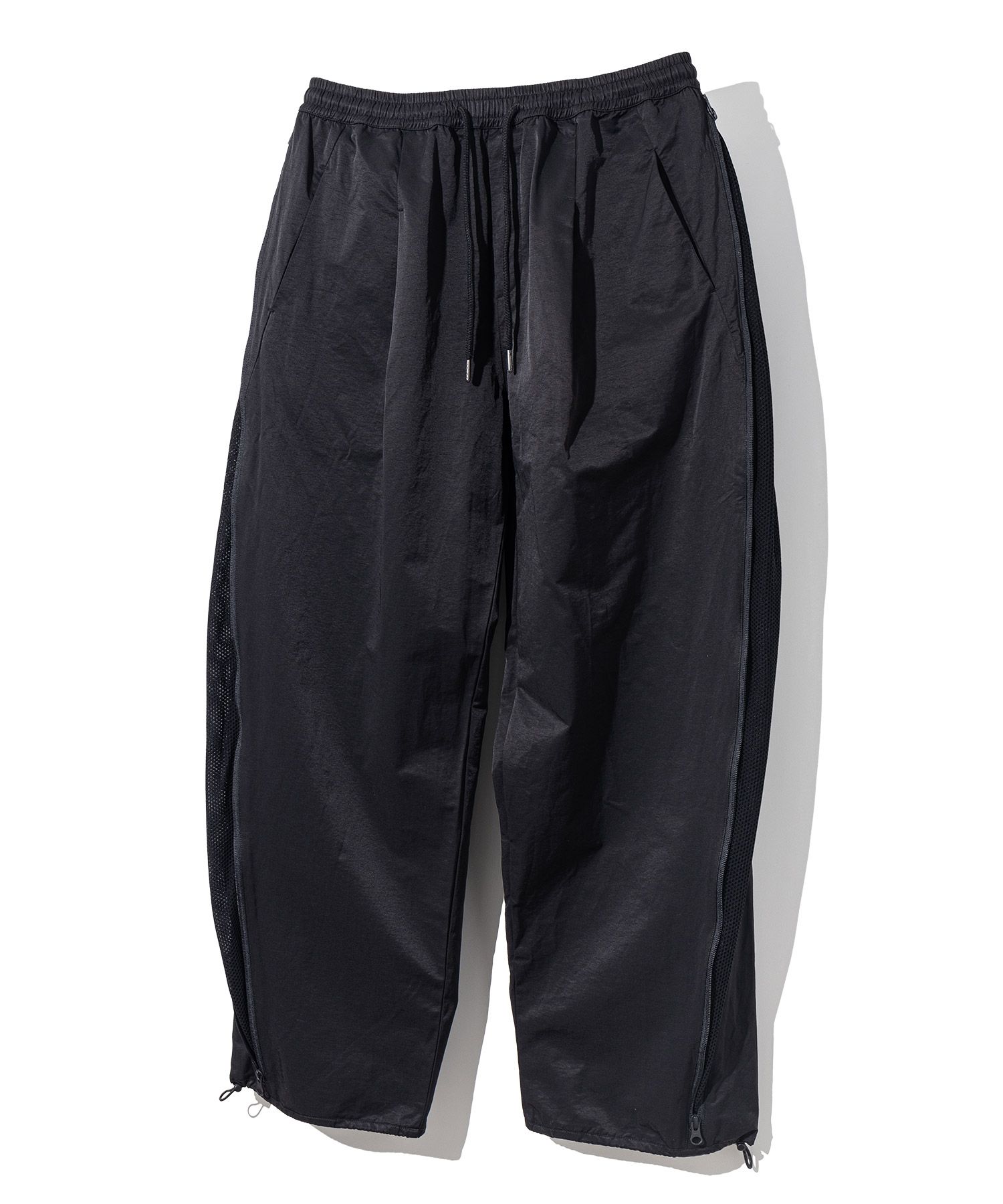 【massnoun】24SS★ CURVED ONE TUCK PLEATS MESH TRACK PANTS MUSINSA | MASSNOUN Curved One-Tuck Pleats Mesh Track Pants
