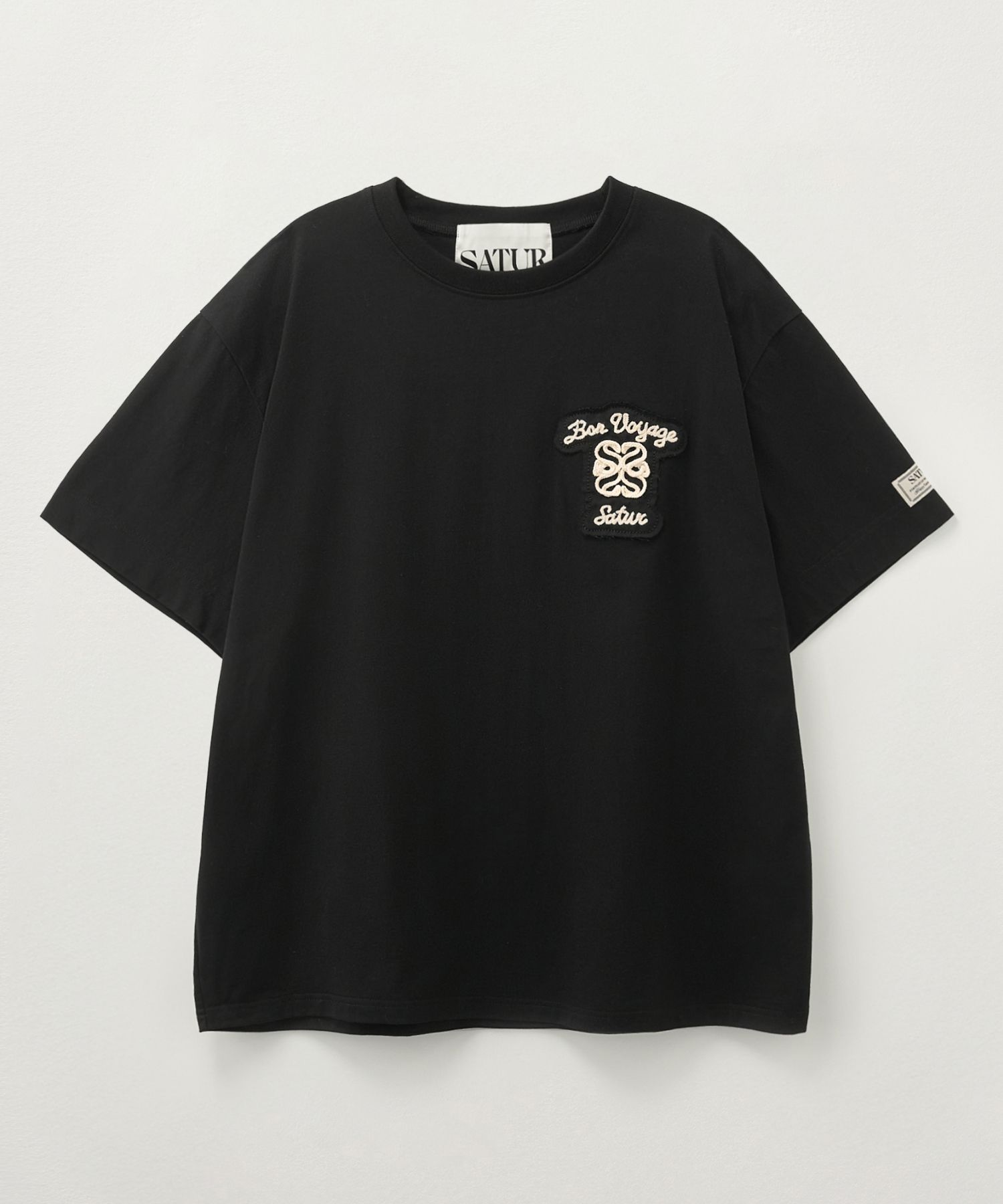 ★SATUR★ Bon Voyage Low Cut Applique Short Sleeve T Shirt MUSINSA | SATUR Bon Voyage Low Cut Applique Short Sleeve T