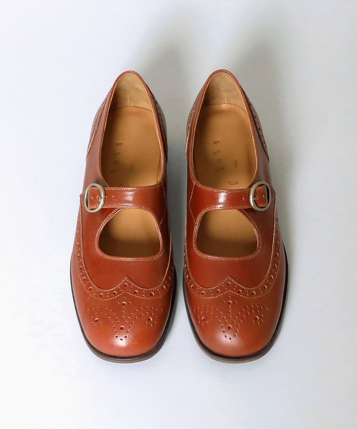 흰(HEENN) Wingtip Brogue Mary Jane Shoes . Brandy Brown