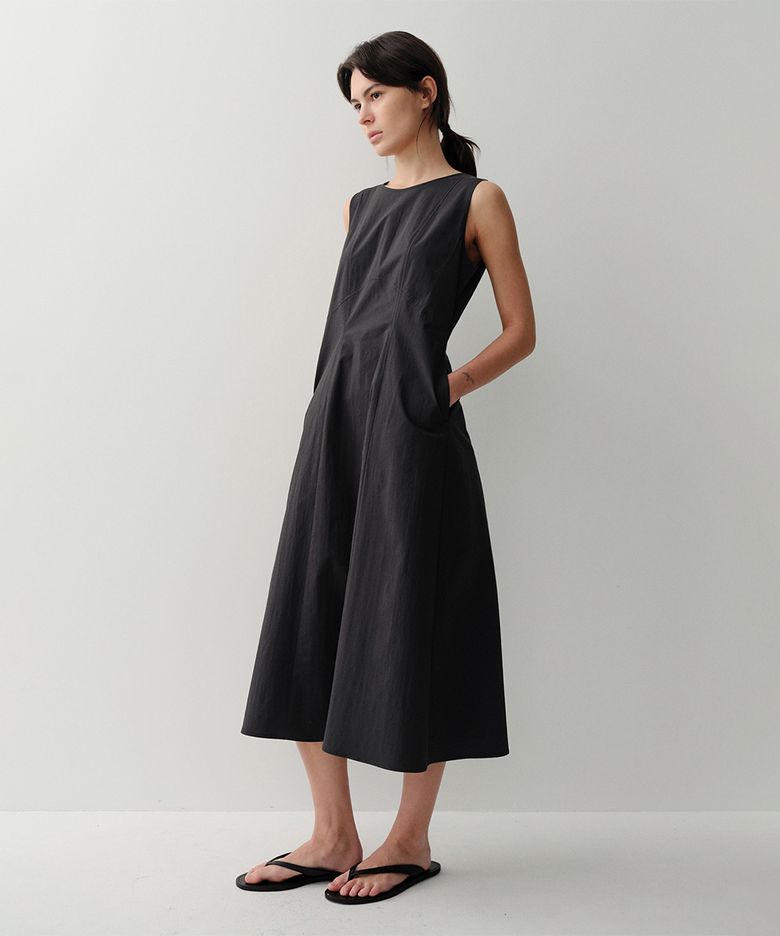 RAYE SLEEVELESS DRESS (BLACK)