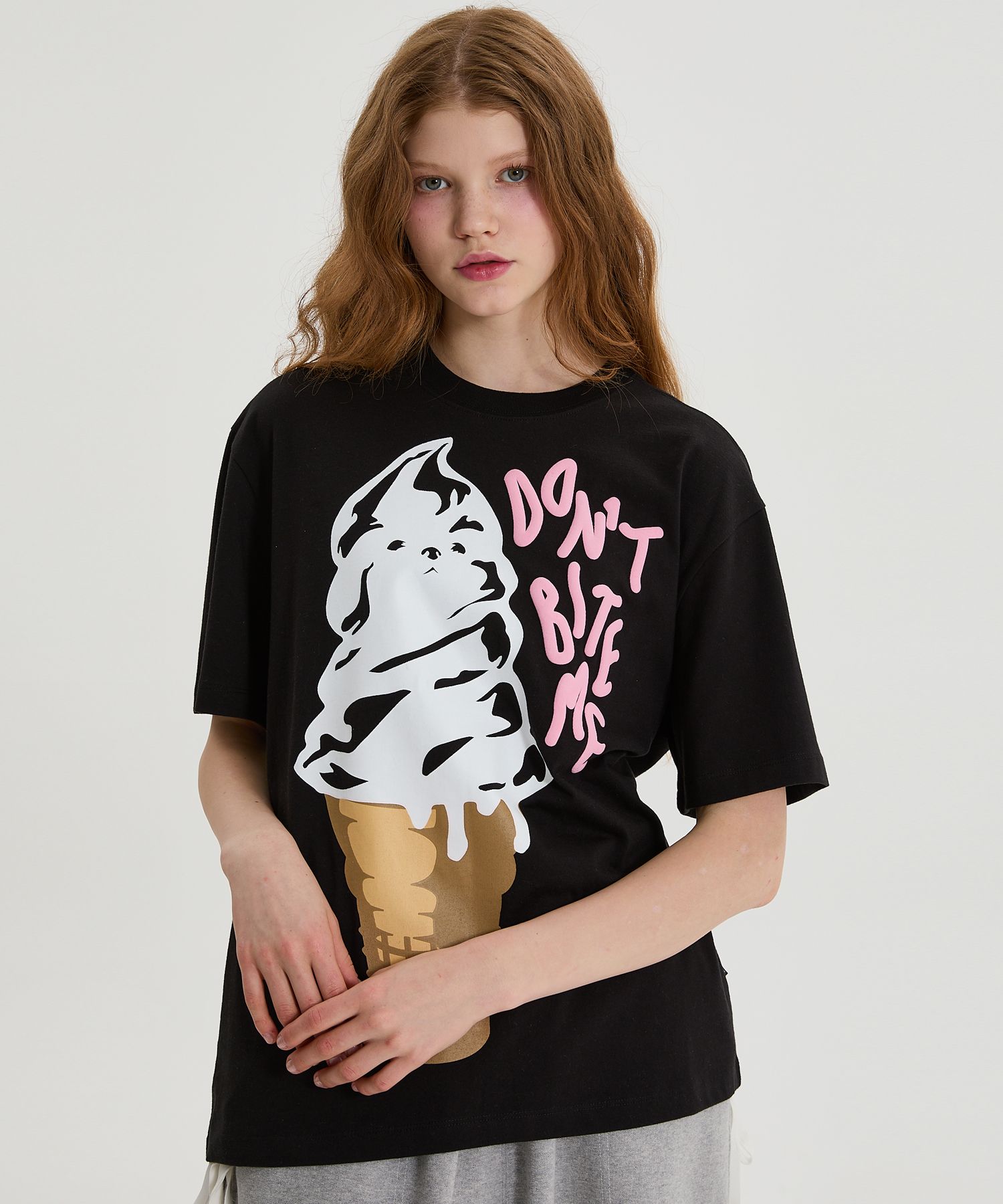 ★WAIKEI★ Maltese Cream Short Sleeve T-Shirt Black YKBD02TS MUSINSA | WAI KEI Maltese cream short-sleeved shirt black
