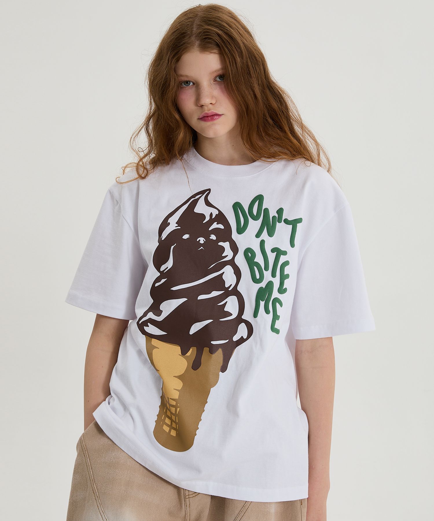 ★WAIKEI★ Maltese ZOOM IN Short Sleeve T-shirt Cream YKBD02 Maltese archive half sleeve tshirt - WaiKei | 60% - Asian