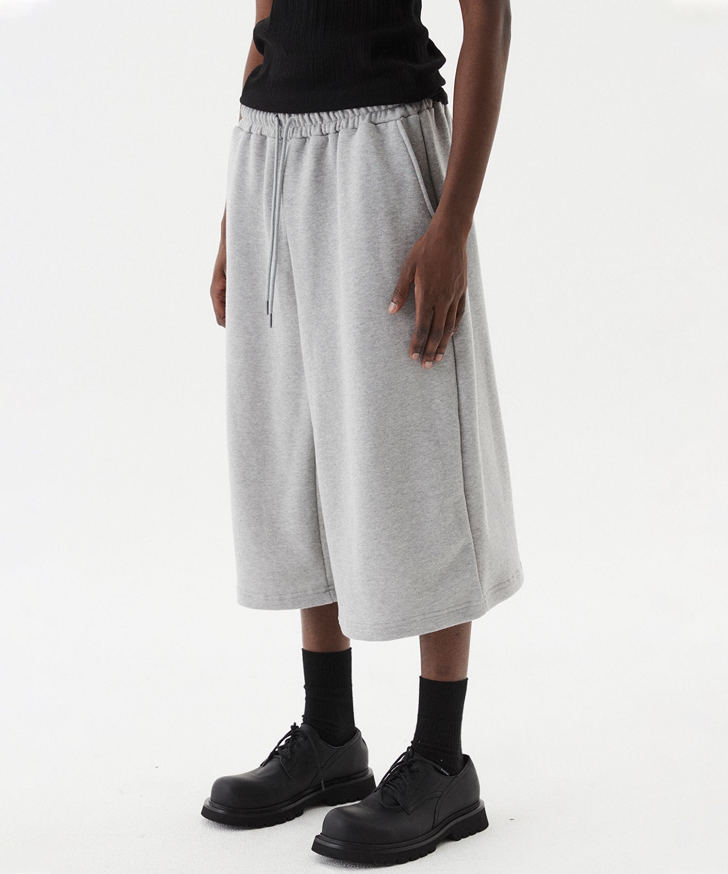 Crucial Baggy Bermuda Sweat Pants Gray
