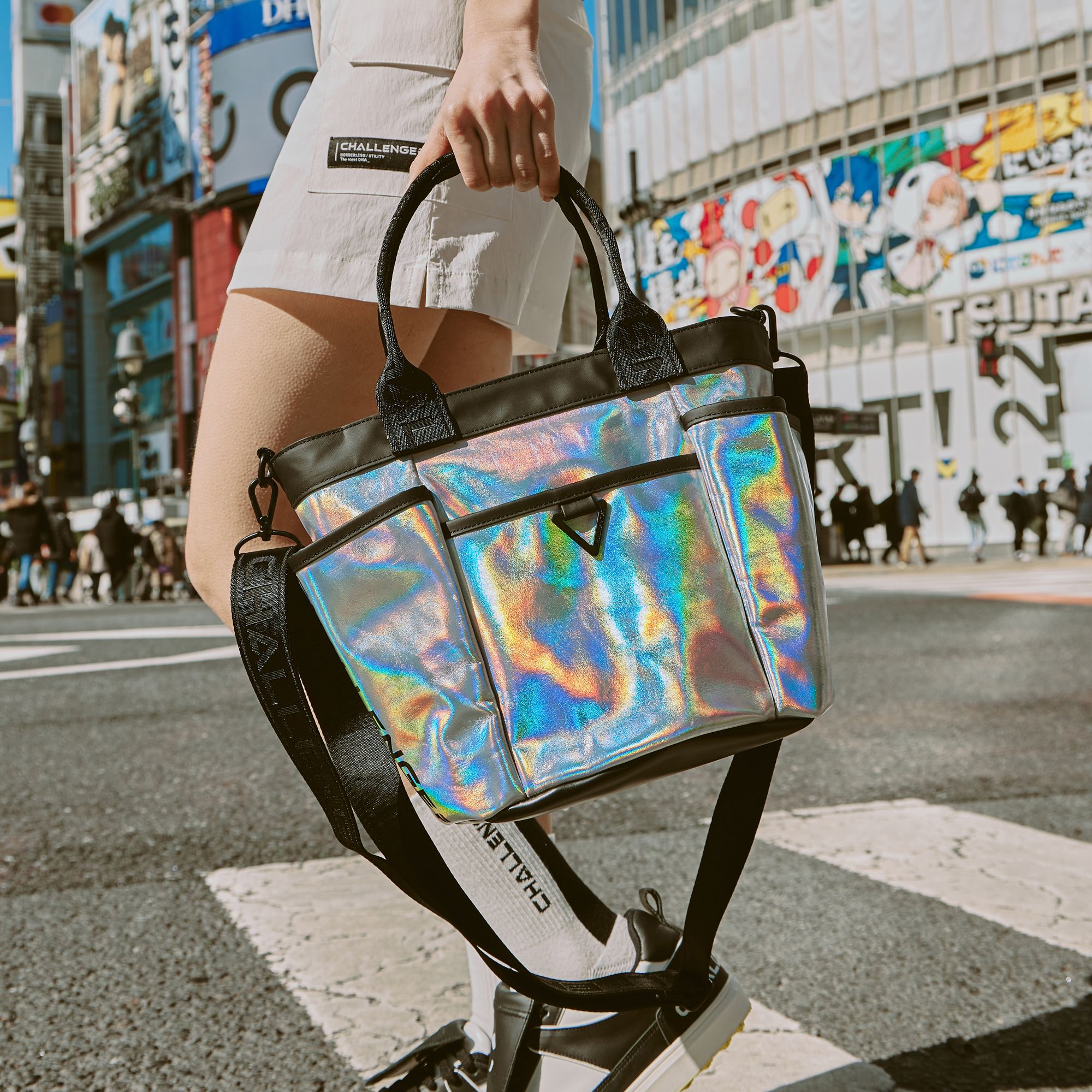 MUSINSA公式 | CHALLENGER メタリックホログラムマルチポケット