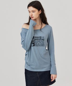 보트넥 글램 그래픽 긴팔 티셔츠 인디블루