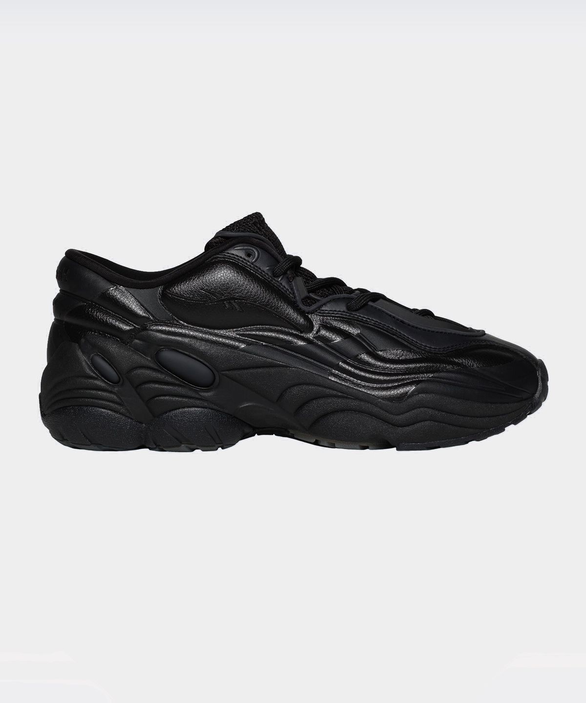 리복(REEBOK) DMX RUN 6 - 트리플 블랙 / RMIA04FC99MAT0011000