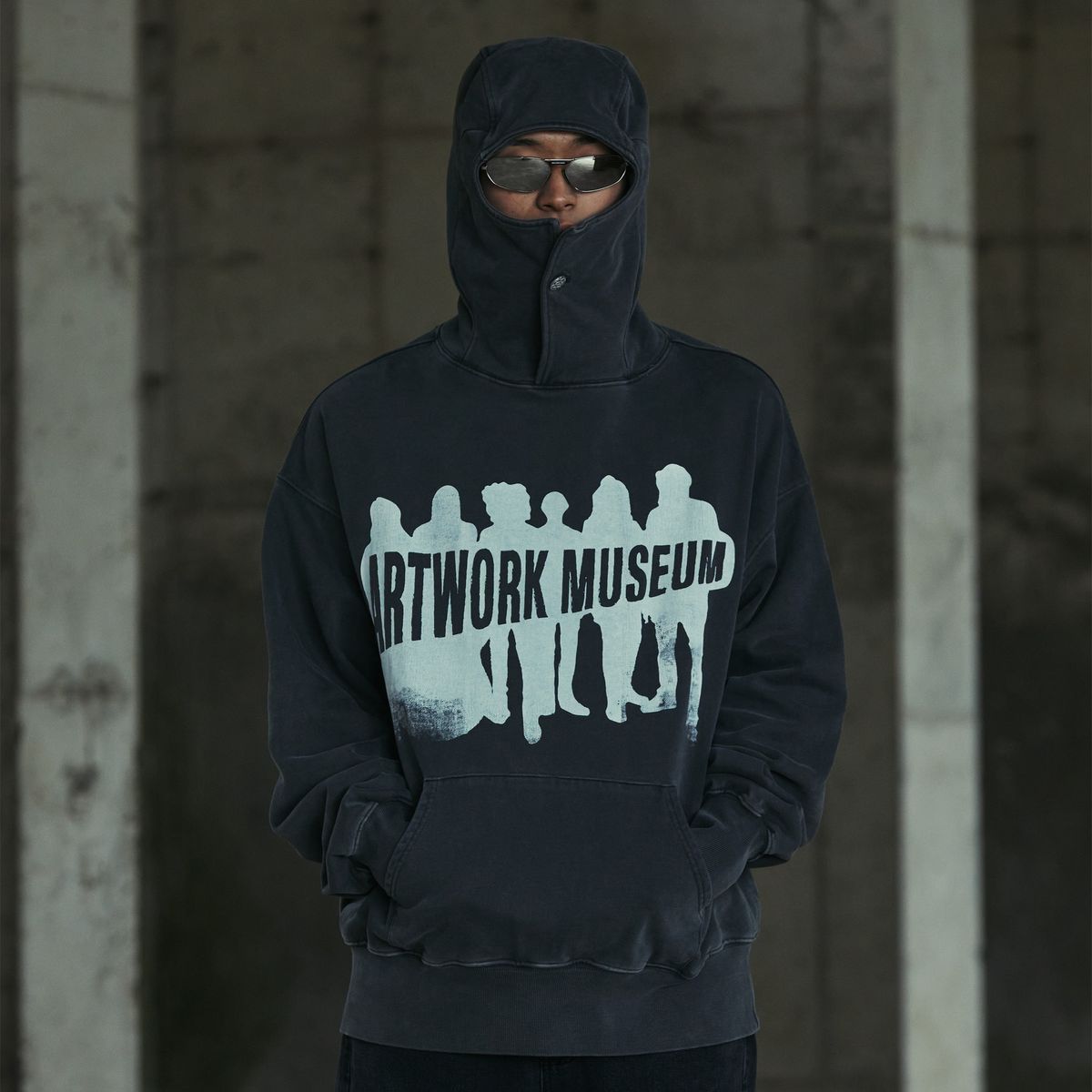 아트워크 뮤지엄(ARTWORK MUSEUM) PEOPLE TOUR HOODIE
