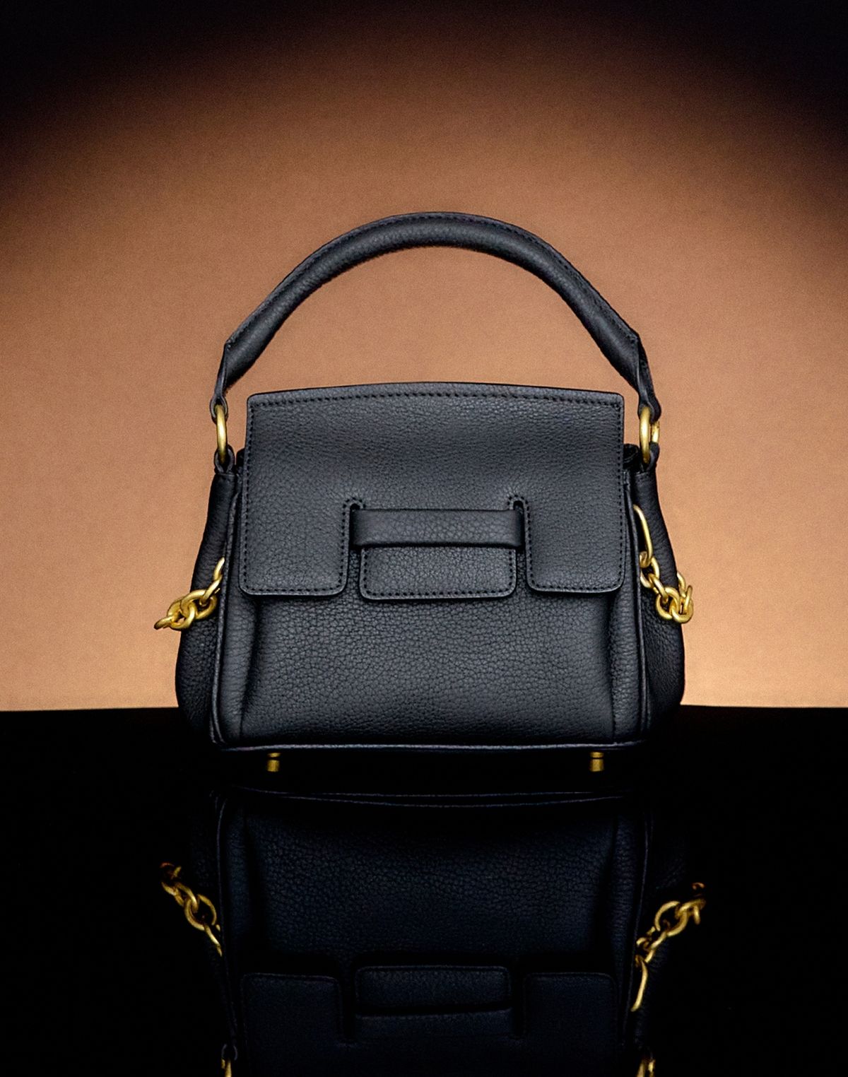닥스 여성 액세서리(DAKS WOMENS ACCESSORIES) [PREMIUM][CHARLOTTE] 블랙 수입 토고가죽 토트백 S
