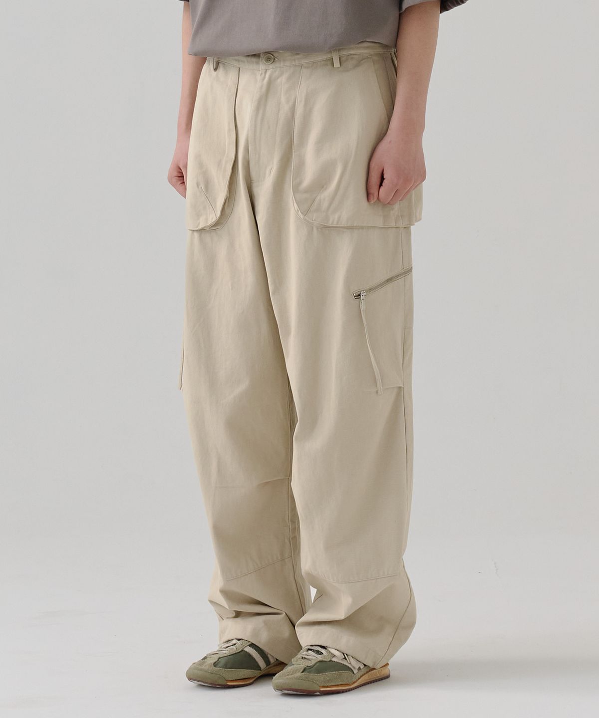 노운(NOUN) balloon pocket pants (beige)