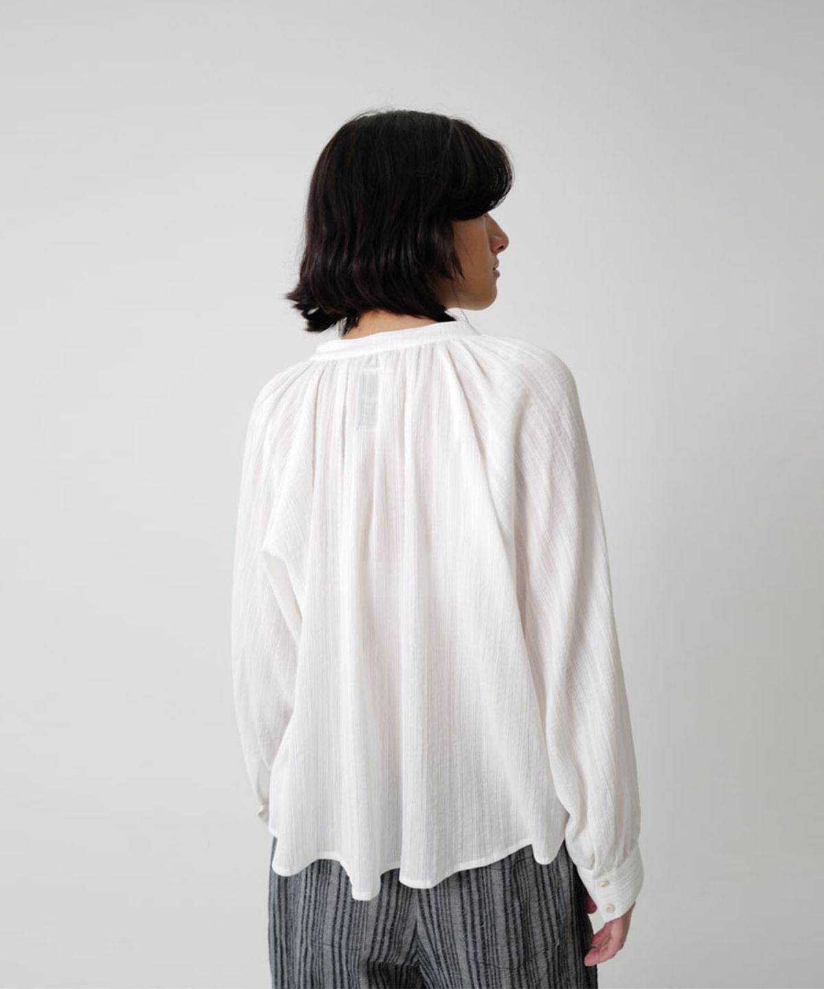 수수무(SUSUMU) SEMO SHIRT - white
