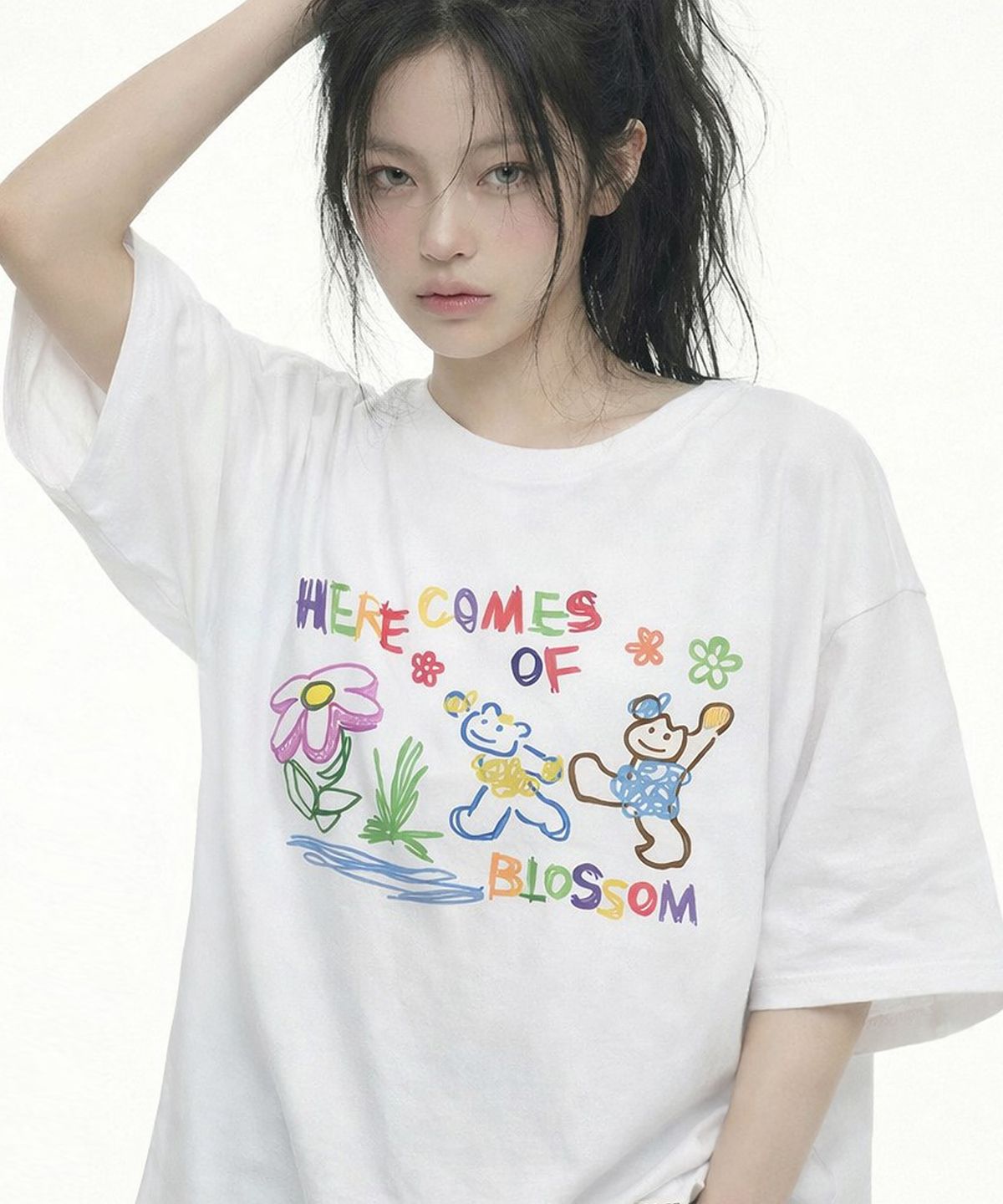 그레이버(GRAVER) [UNISEX]HERE COMES OF 드로잉 반팔티_2color