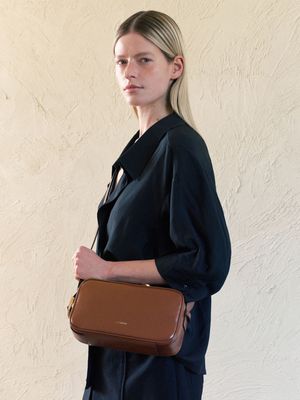 첼시 크로스백 LW4SA5950_FE