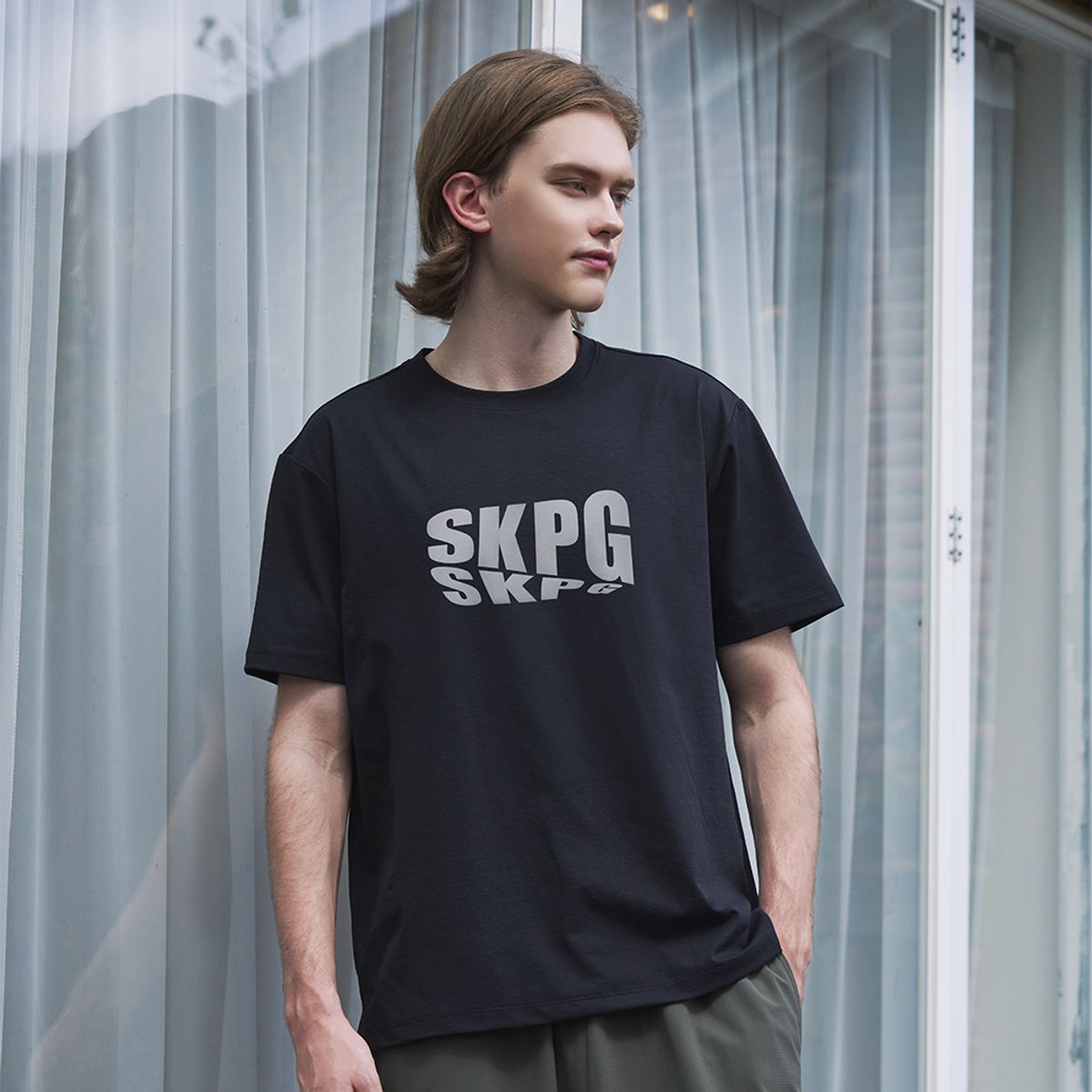 스컬피그(SKULLPIG) [SMT24029-01] SKPG 맨즈 빅로고 티셔츠 블랙 - 사이즈 & 후기 | 무신사