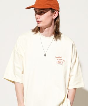 컨시스턴트 반팔 크림 JYST3550