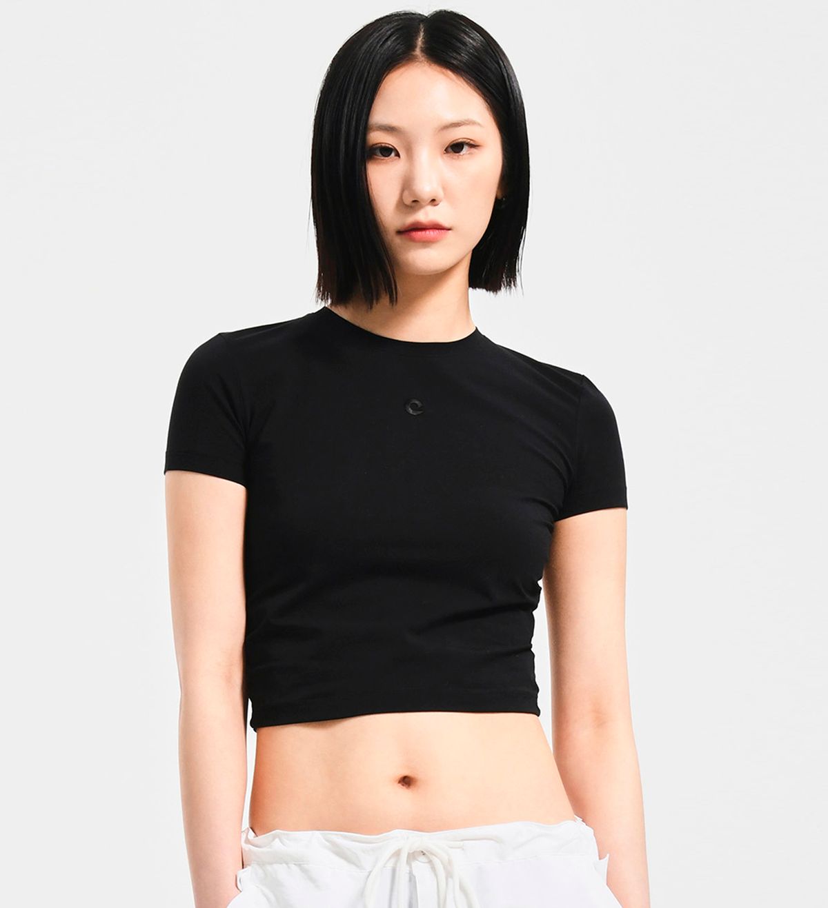 엑스트라오디너리(EXTRAORDINARY) WOMEN  SYMBOL LACE TEE   BLACK