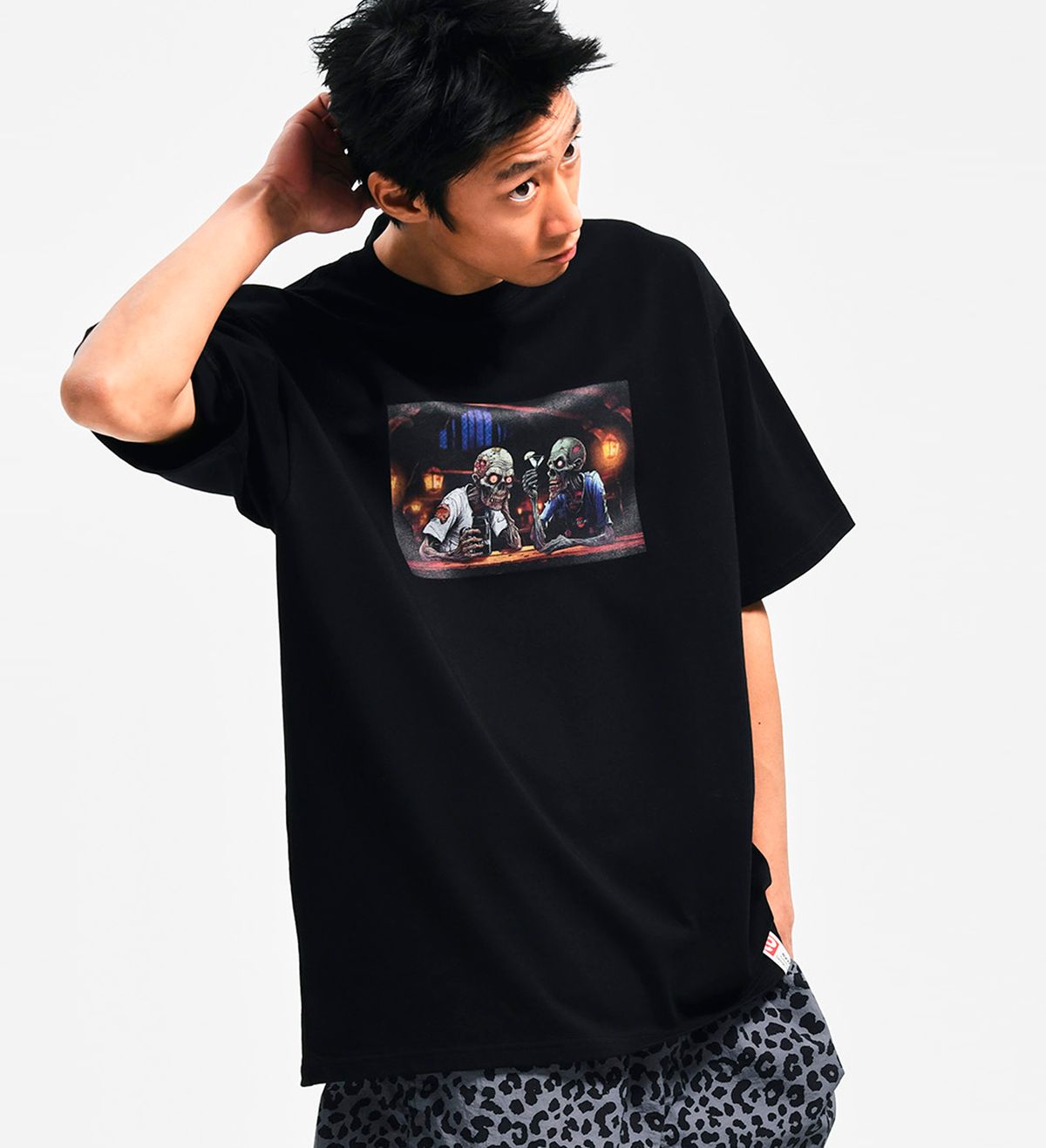 엑스트라오디너리(EXTRAORDINARY) 헤비코튼  ZOMBIE BAR TEE   BLACK
