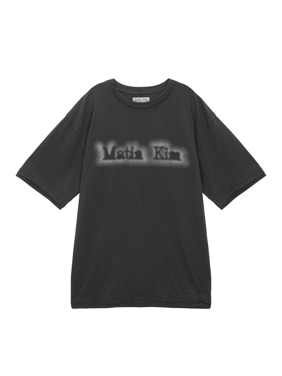 ●Matin Kim●MATIN SHADE LOGO TOP IN CHARCOAL MUSINSA公式 | MATIN KIM MATIN SHADE LOGO TOP IN CHARCOAL