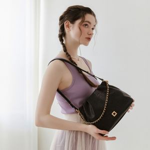 다샤 체인 숄더백