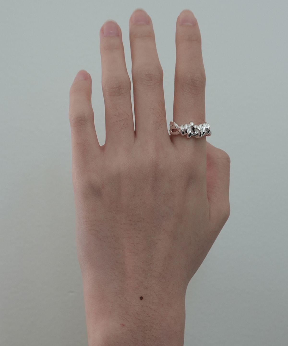 데누(DENU) Twist band ring