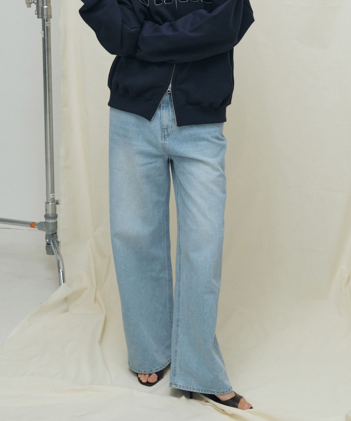 마이스(MAIS) LONG WIDE DENIM PANTS / LIGHT BLUE