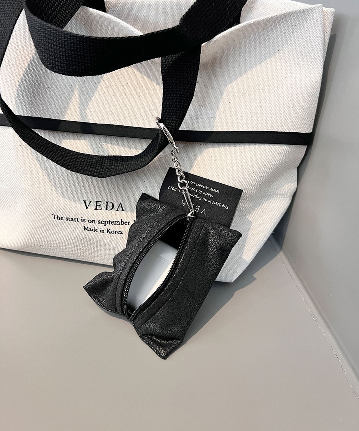 베다(VEDA) 미니파우치 키링_크랙 블랙