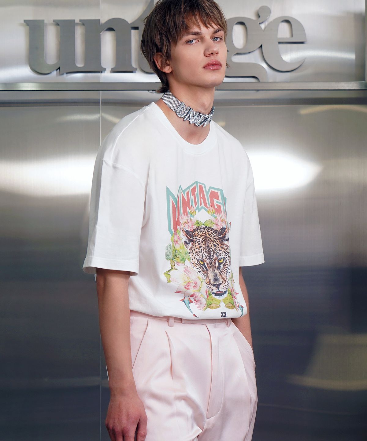 언티지(UNTAGE) 레오파드 프린트 티셔츠[White(UNISEX)]_UTT-ST01