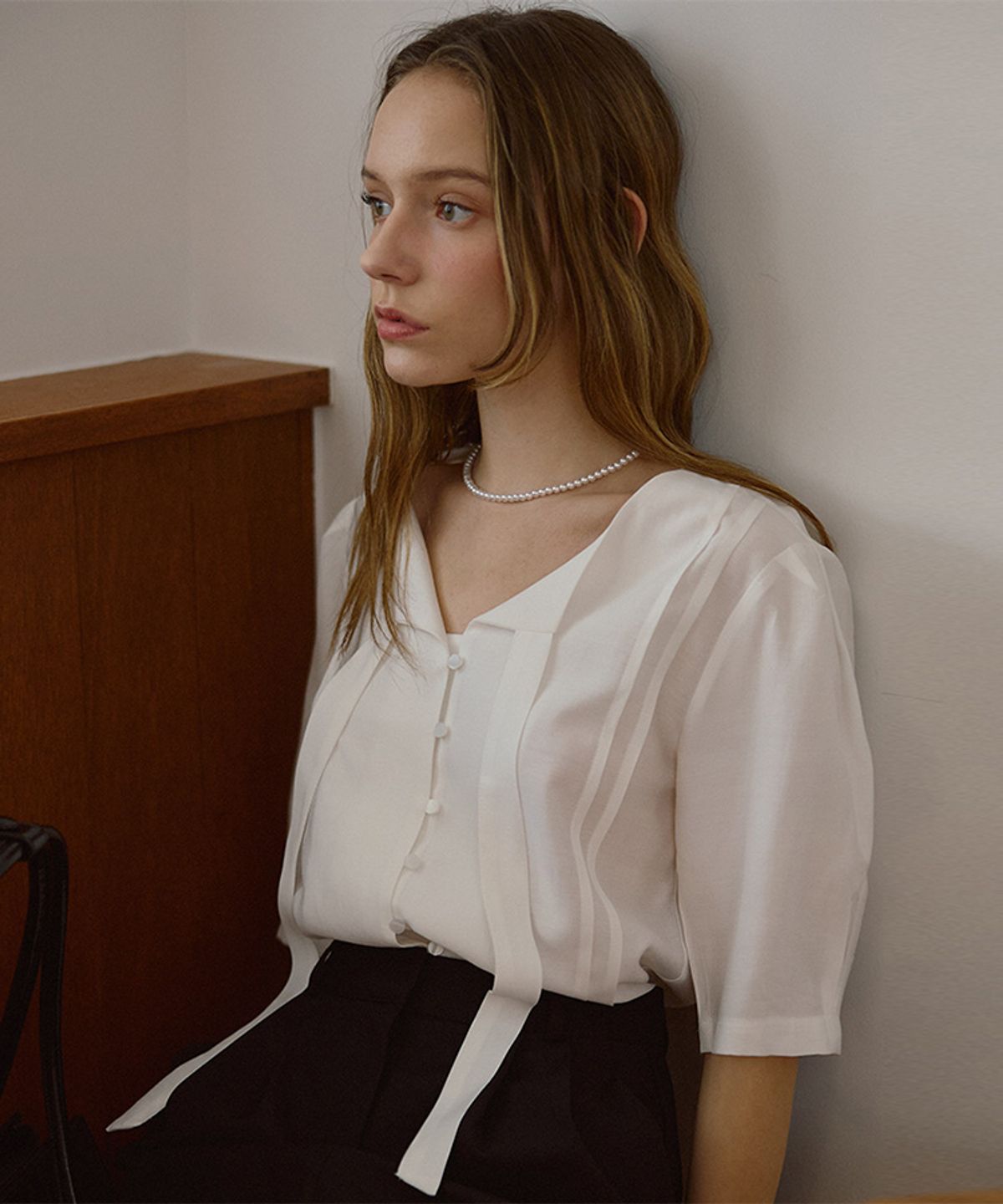 드헤베(DEHEVE) Bailey Tie Blouse [Ivory]