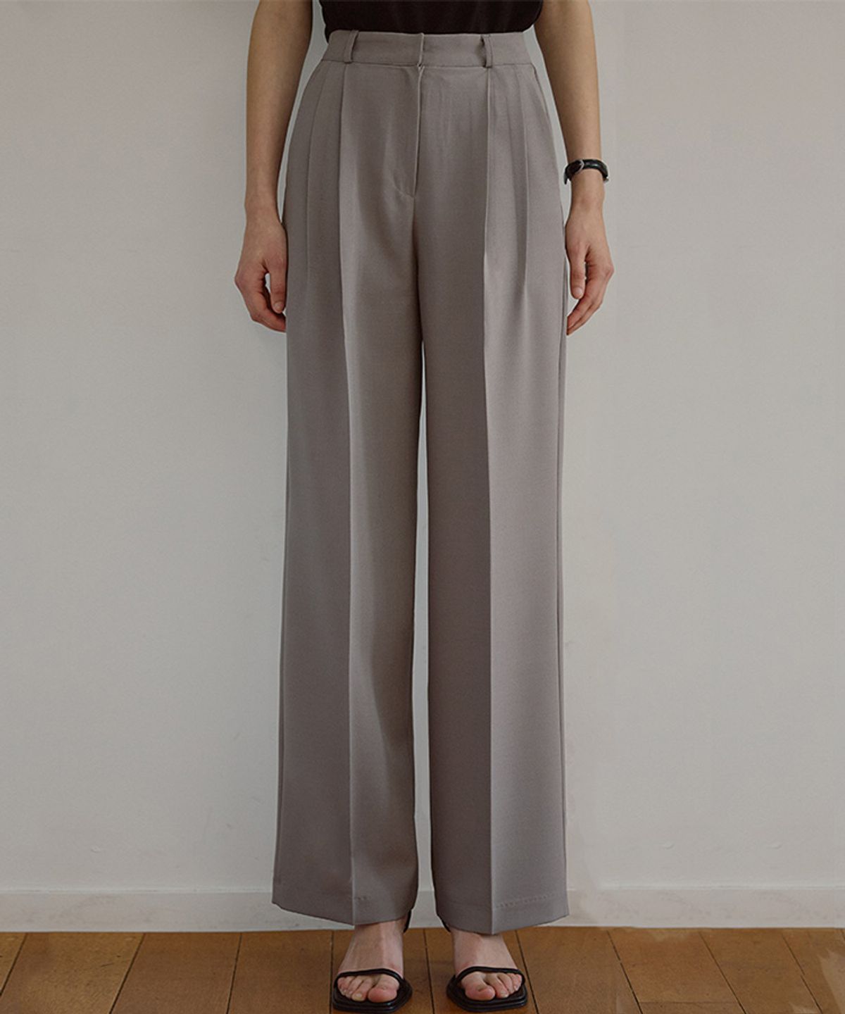 드헤베(DEHEVE) Pintuck Straight Slacks [Gray]