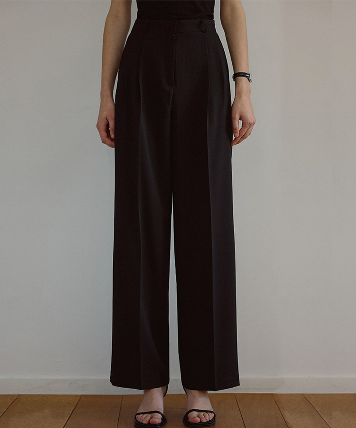 드헤베(DEHEVE) Pintuck Straight Slacks [Black]