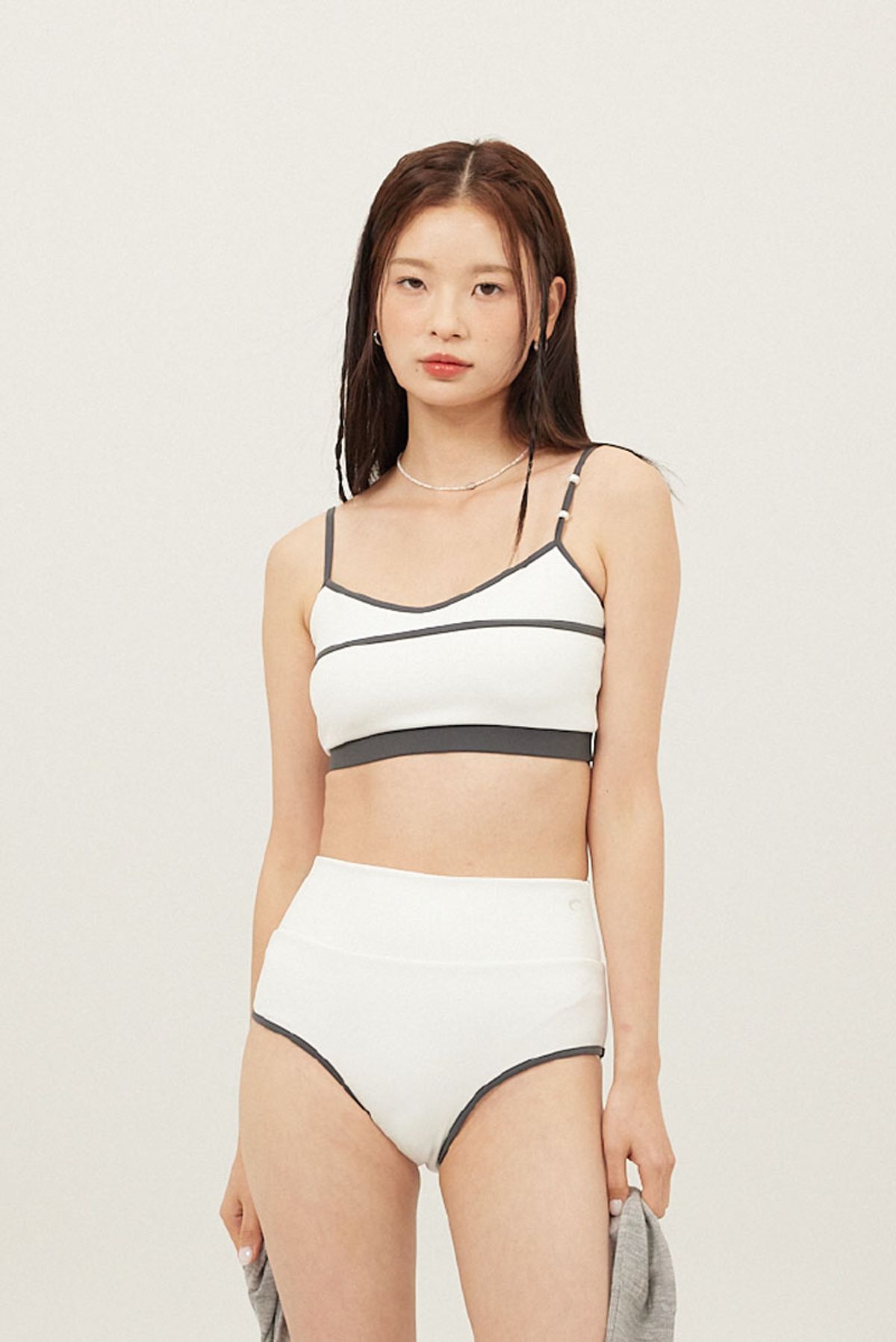 셀렌(SELEN) Luna Top_White